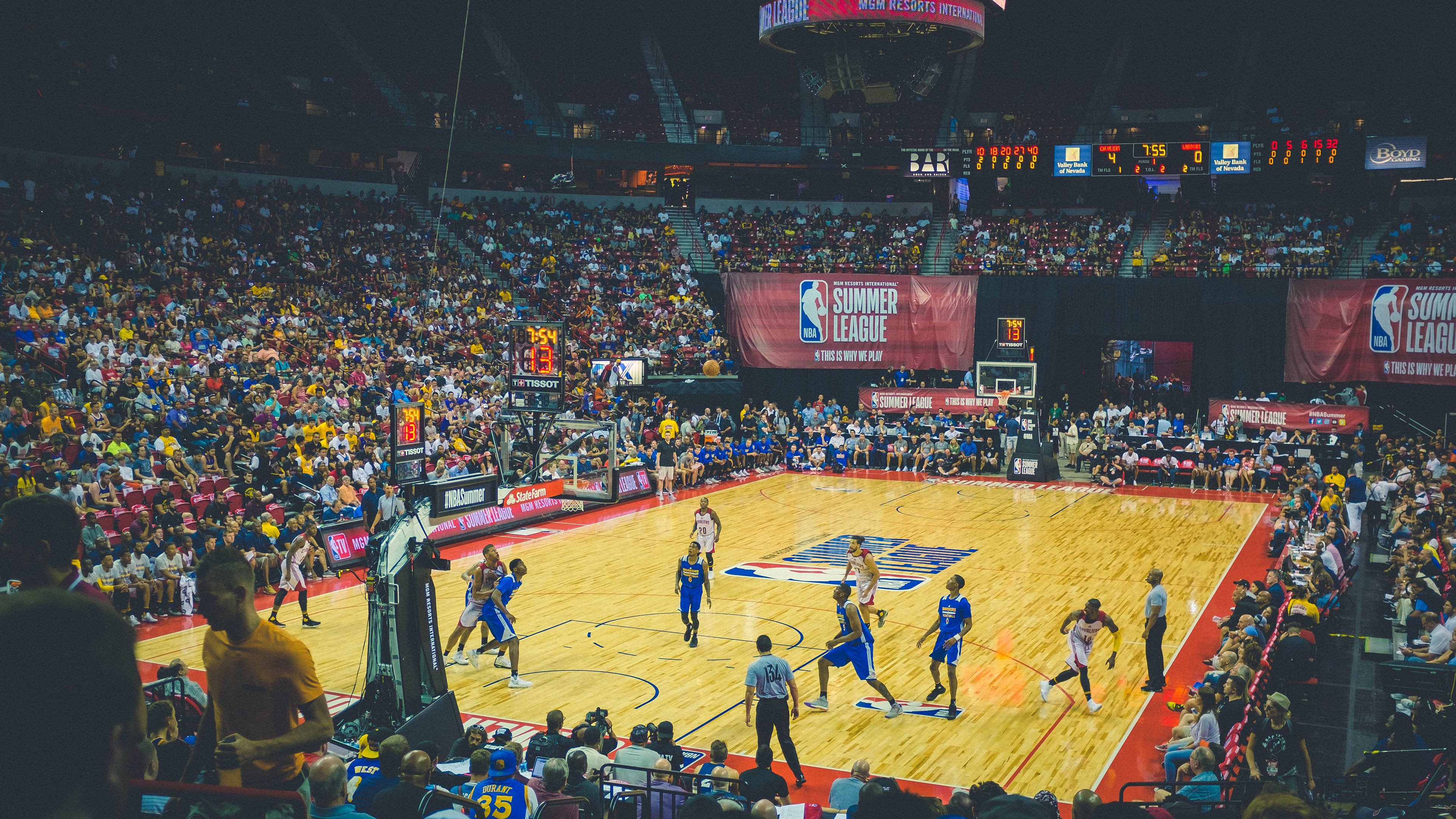 快船队主教练强调团结合作,赢得球队内部支持,快船教练组名单